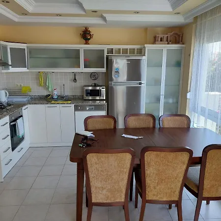Dinek Mahallesi,eski Antalya Yplu Cad.,uygun Cleopatra 3 Sitesi No:59 Blok:e Daire:2 * אלאניה