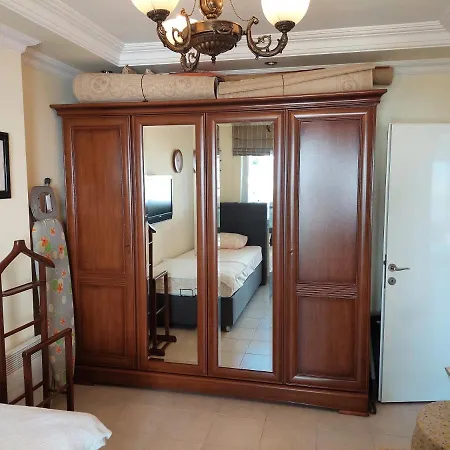 Dinek Mahallesi,eski Antalya Yplu Cad.,uygun Cleopatra 3 Sitesi No:59 Blok:e Daire:2 אלאניה
