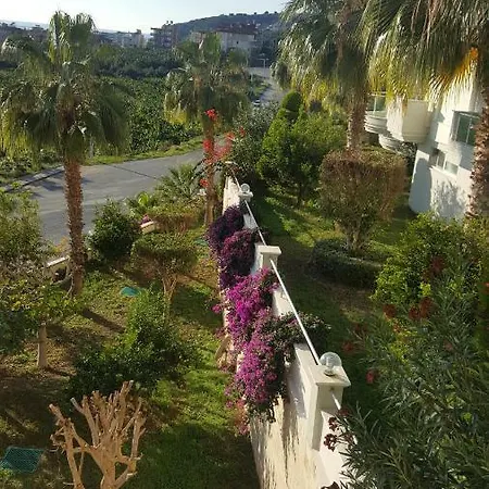 Dinek Mahallesi,eski Antalya Yplu Cad.,uygun Cleopatra 3 Sitesi No:59 Blok:e Daire:2 * אלאניה