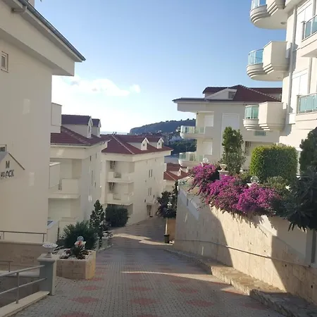Dinek Mahallesi,eski Antalya Yplu Cad.,uygun Cleopatra 3 Sitesi No:59 Blok:e Daire:2 אלאניה